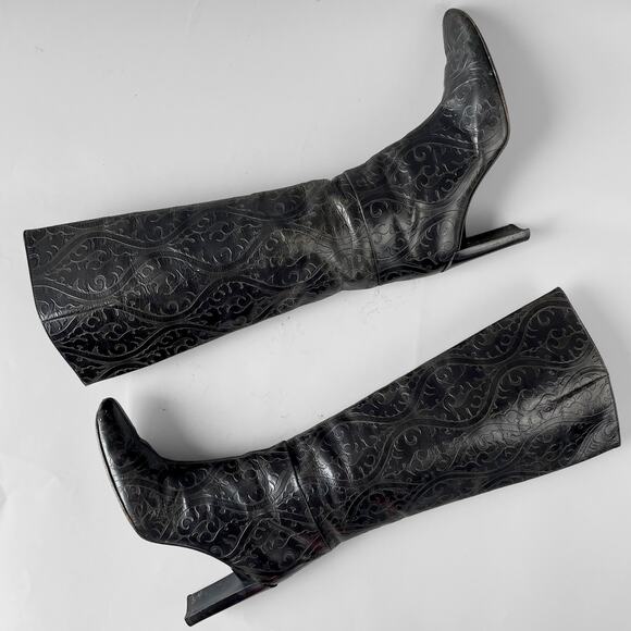 DKNY VTG 90s Embossed Leather Riding Boots Floral Motif Stacked Heel 7.5 Italy - Picture 6 of 11